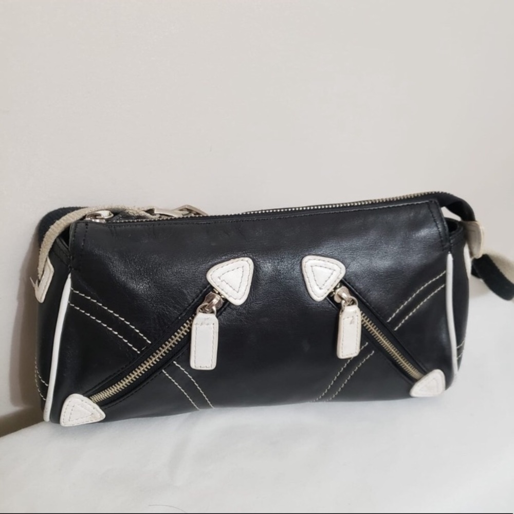 DANIER Genuine Leather Black&White Sleek ZipperBag